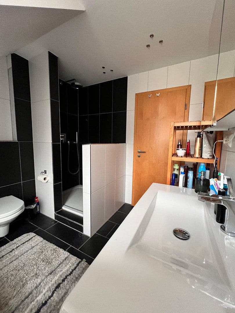 Prodej domu 134 m², pozemek 278 m², Sophienstr. 6, Berglen, Bádensko-Württembersko Prodej domu 134 m², pozemek 278 m², Sophienstr. 6, Berglen, Bádensko-Württembersko