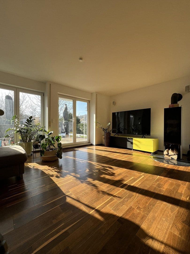 Prodej domu 134 m², pozemek 278 m², Sophienstr. 6, Berglen, Bádensko-Württembersko Prodej domu 134 m², pozemek 278 m², Sophienstr. 6, Berglen, Bádensko-Württembersko