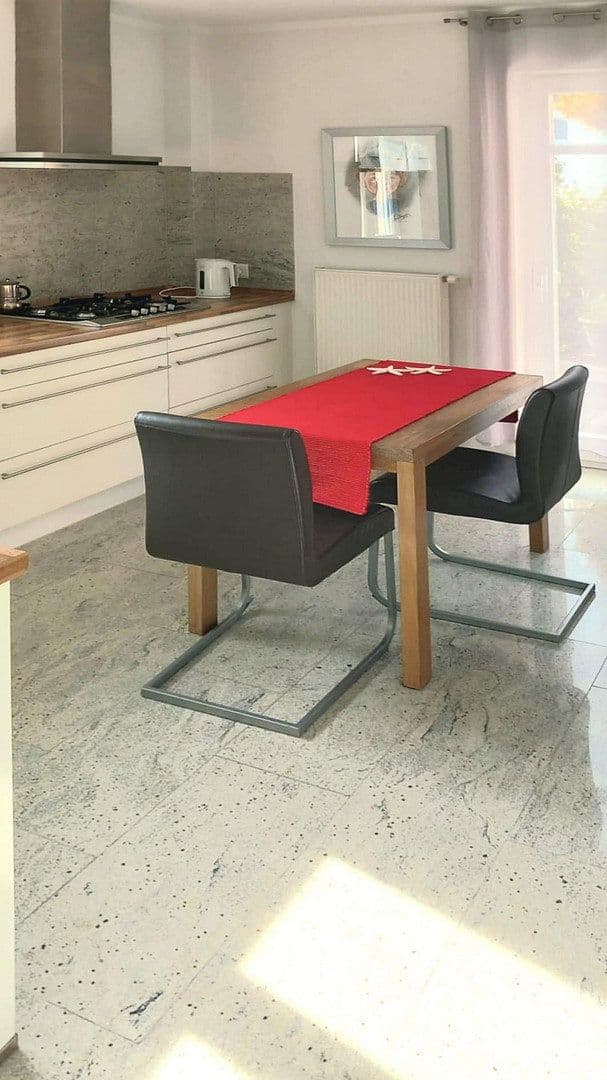 Prodej domu 197 m², pozemek 468 m², Freigericht, Hessen Prodej domu 197 m², pozemek 468 m², Freigericht, Hessen