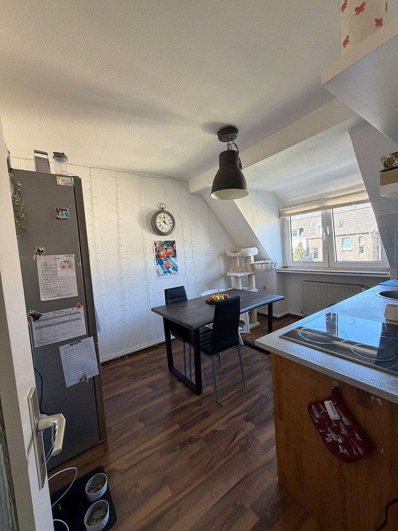 Prodej bytu 3+1 41 m², Essen, Severní Porýní-Vestfálsko Prodej bytu 3+1 41 m², Essen, Severní Porýní-Vestfálsko