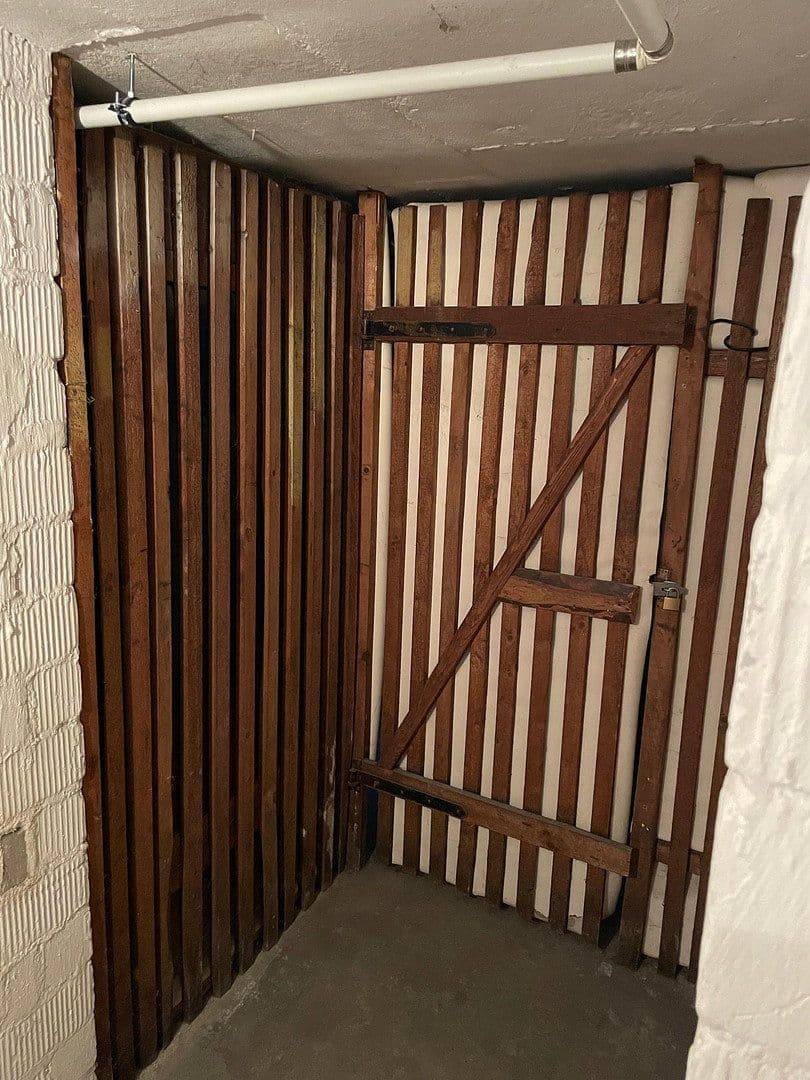 Prodej bytu 3+1 41 m², Essen, Severní Porýní-Vestfálsko Prodej bytu 3+1 41 m², Essen, Severní Porýní-Vestfálsko