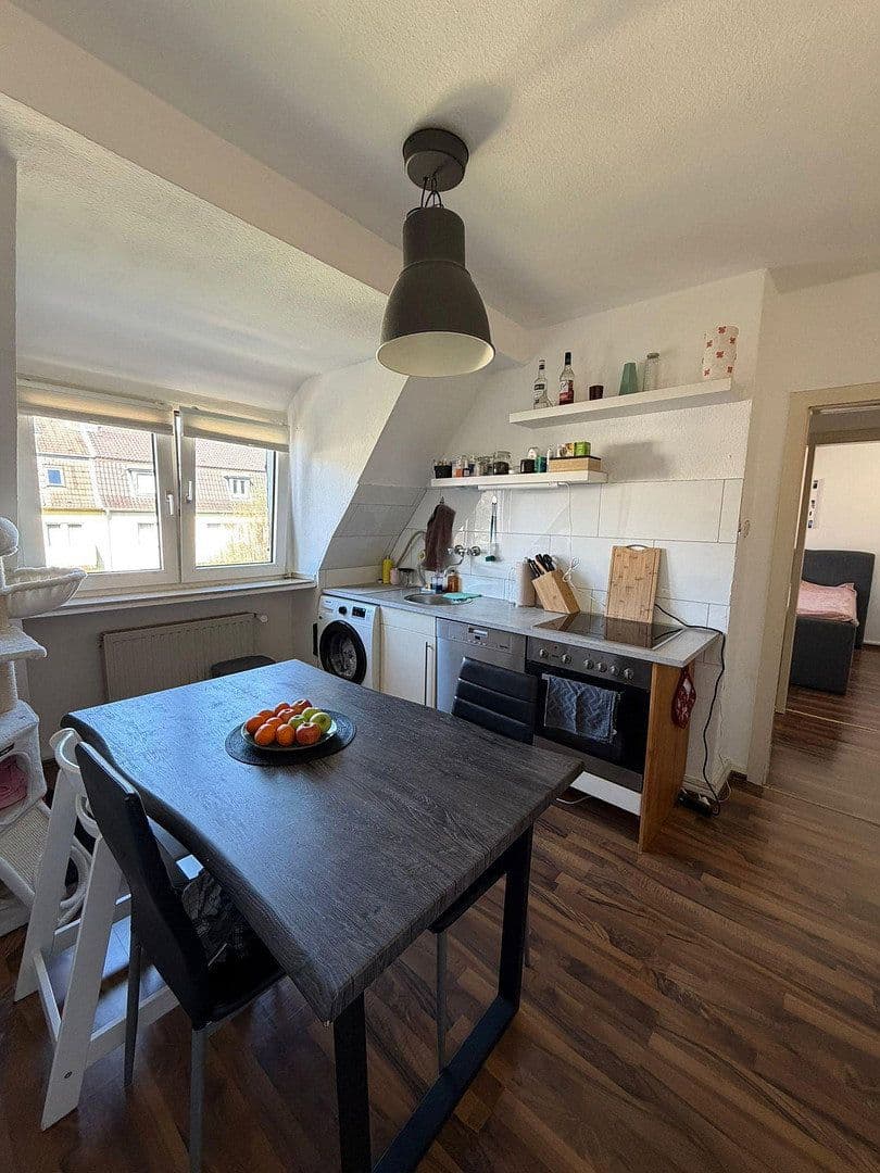 Prodej bytu 3+1 41 m², Essen, Severní Porýní-Vestfálsko Prodej bytu 3+1 41 m², Essen, Severní Porýní-Vestfálsko