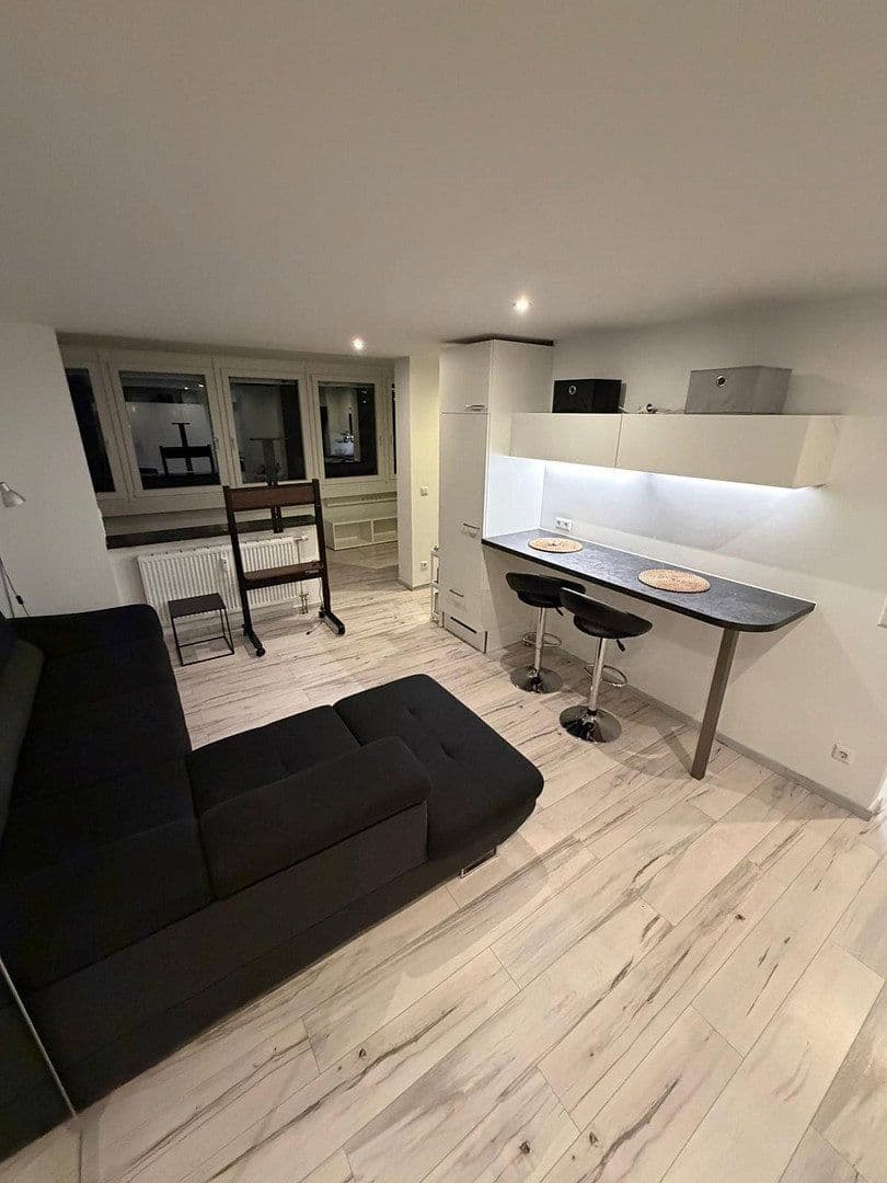 Pronájem bytu 1+kk 39 m², Möhringer Landstraße 35, Stuttgart, Bádensko-Württembersko Pronájem bytu 1+kk 39 m², Möhringer Landstraße 35, Stuttgart, Bádensko-Württembersko