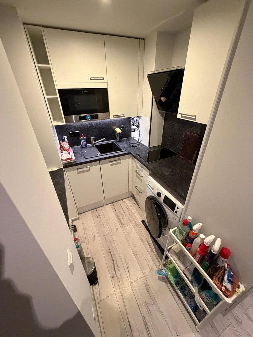 Pronájem bytu 1+kk 39 m², Möhringer Landstraße 35, Stuttgart, Bádensko-Württembersko Pronájem bytu 1+kk 39 m², Möhringer Landstraße 35, Stuttgart, Bádensko-Württembersko