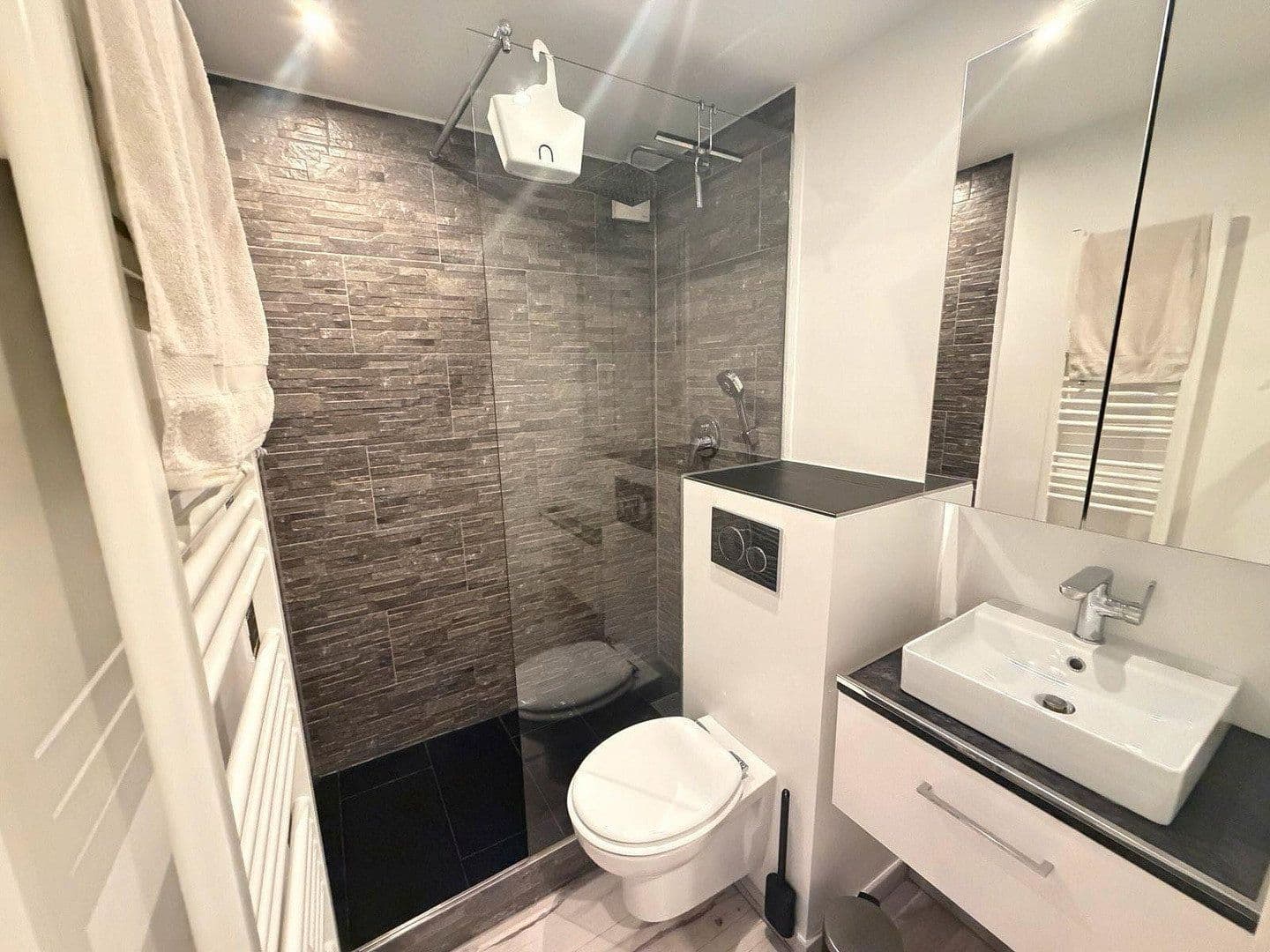 Pronájem bytu 1+kk 39 m², Möhringer Landstraße 35, Stuttgart, Bádensko-Württembersko Pronájem bytu 1+kk 39 m², Möhringer Landstraße 35, Stuttgart, Bádensko-Württembersko