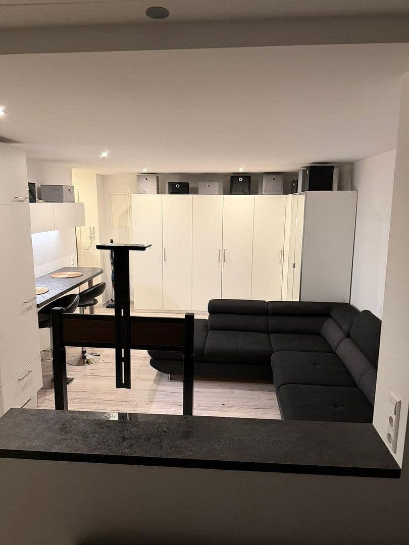 Pronájem bytu 1+kk 39 m², Möhringer Landstraße 35, Stuttgart, Bádensko-Württembersko Pronájem bytu 1+kk 39 m², Möhringer Landstraße 35, Stuttgart, Bádensko-Württembersko