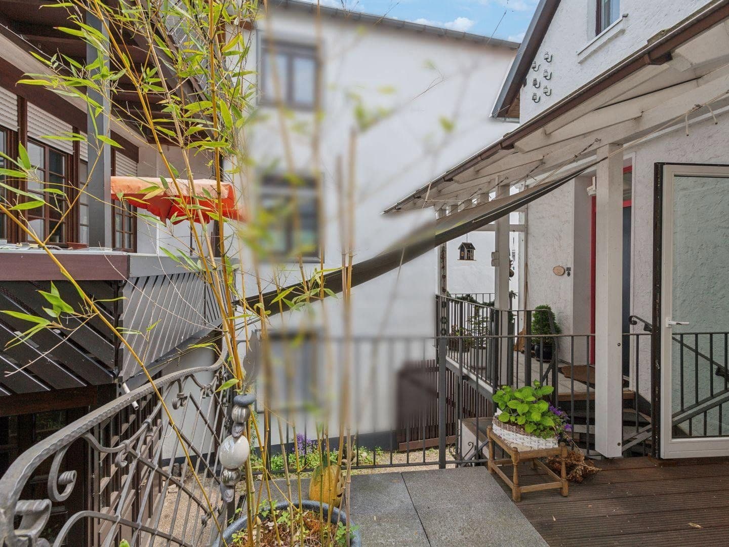 Pronájem bytu 4+kk 193 m², Neuwied, Porýní-Falc Pronájem bytu 4+kk 193 m², Neuwied, Porýní-Falc