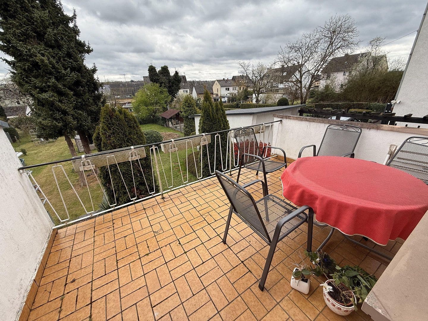 Prodej domu 120 m², pozemek 537 m², Trier, Porýní-Falc Prodej domu 120 m², pozemek 537 m², Trier, Porýní-Falc