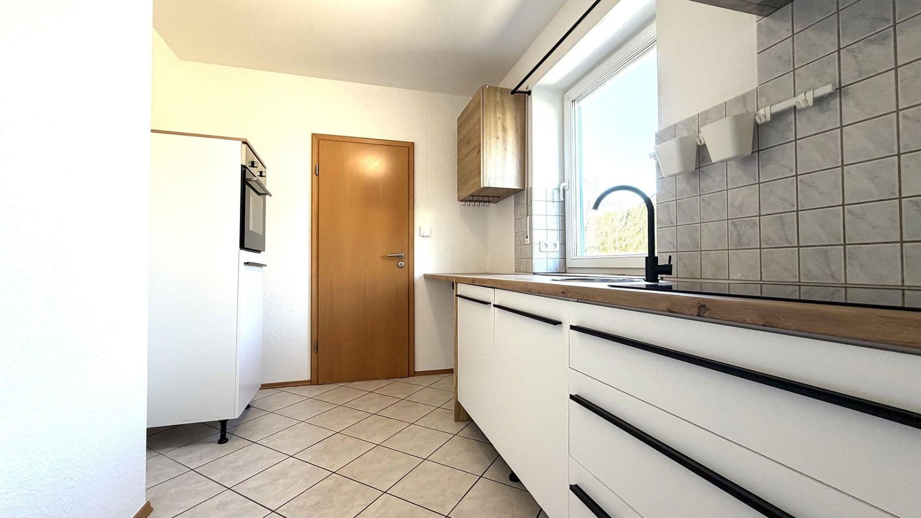 Pronájem bytu 2+1 56 m², Kalkstr. 28, Trierweiler, Porýní-Falc Pronájem bytu 2+1 56 m², Kalkstr. 28, Trierweiler, Porýní-Falc