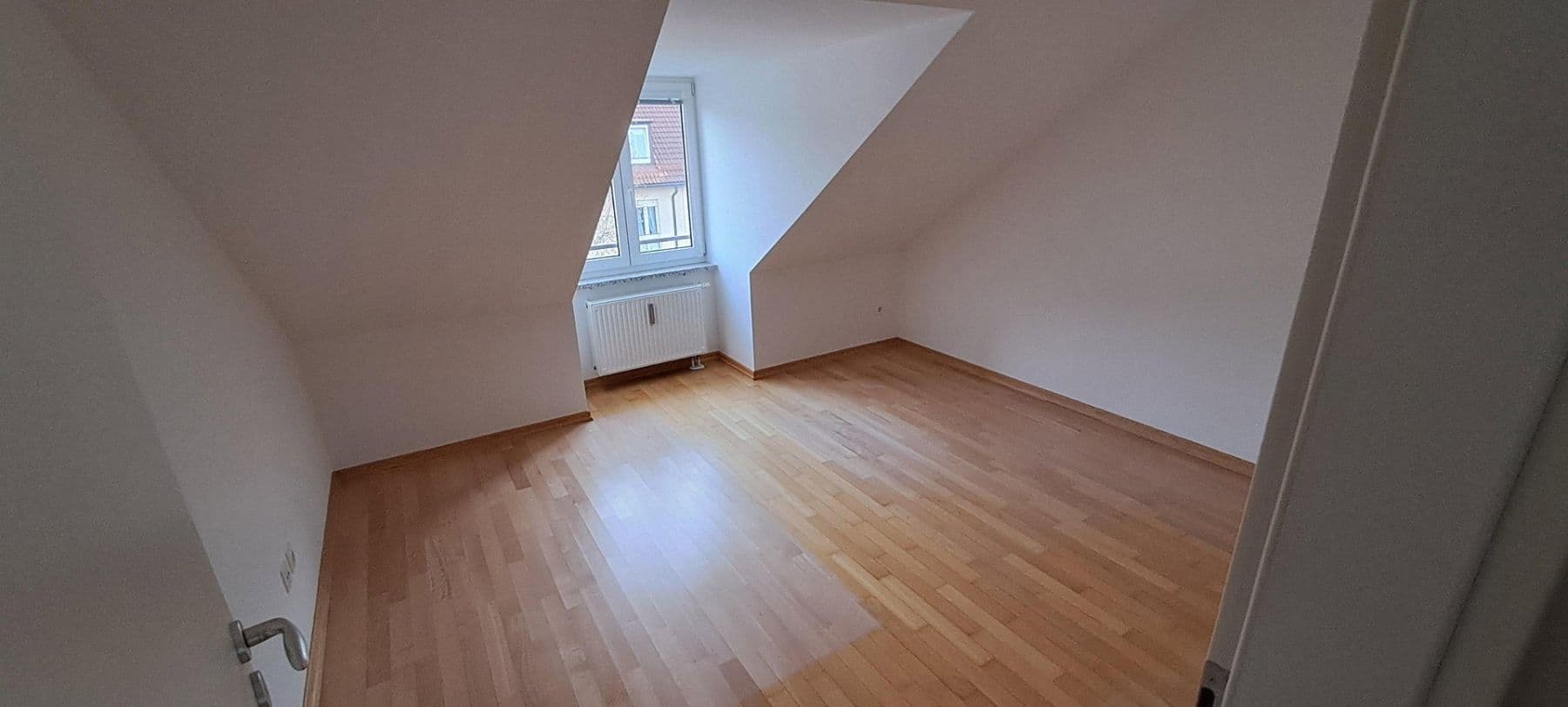Prodej bytu 3+1 73 m², Burgauerstraße 124, München, Bavorsko Prodej bytu 3+1 73 m², Burgauerstraße 124, München, Bavorsko