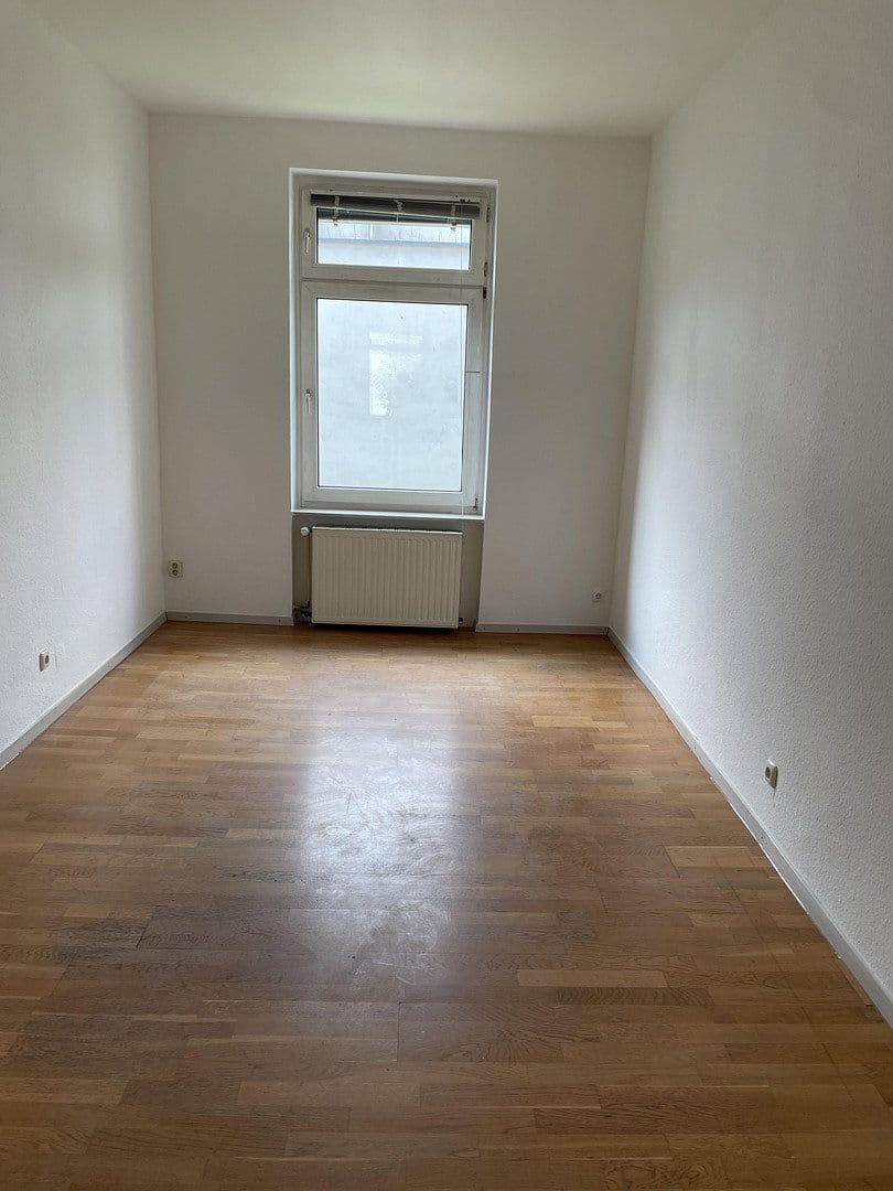 Pronájem bytu 2+1 47 m², Mainkurstraße 32, Frankfurt, Hessen Pronájem bytu 2+1 47 m², Mainkurstraße 32, Frankfurt, Hessen