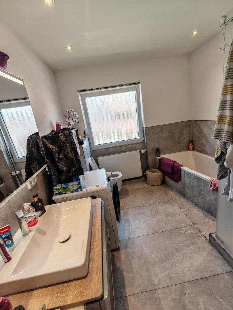 Pronájem bytu 4+kk 135 m², Heinrich-Weber-Str. 37, Heppenheim, Hessen Pronájem bytu 4+kk 135 m², Heinrich-Weber-Str. 37, Heppenheim, Hessen