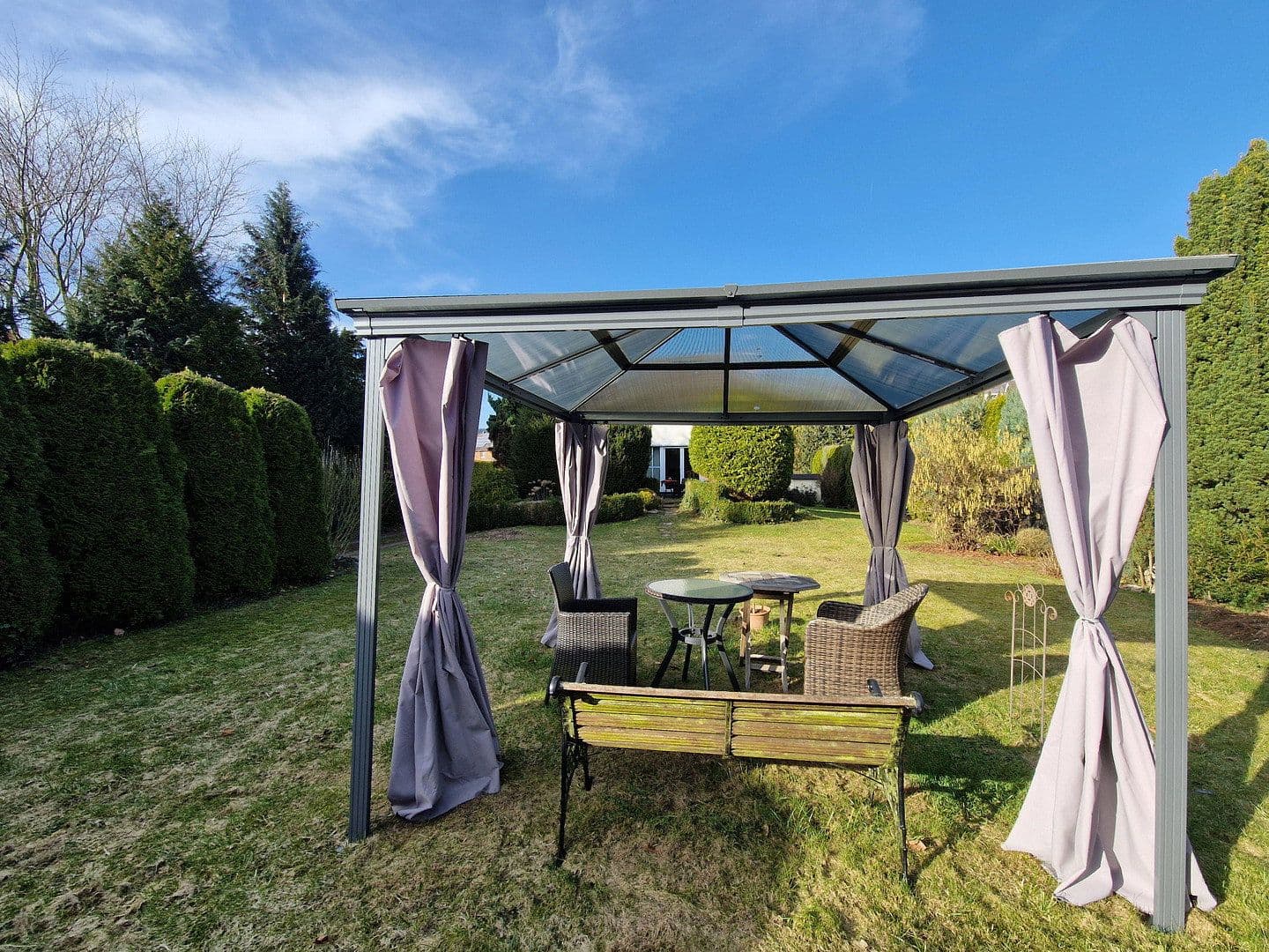 Prodej domu 120 m², pozemek 1.300 m², Bad Münder am Deister, Dolní Sasko Prodej domu 120 m², pozemek 1.300 m², Bad Münder am Deister, Dolní Sasko