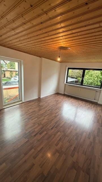 Pronájem bytu 1+1 42 m², Schwarzhölzlstraße 6, Karlsfeld, Bavorsko Pronájem bytu 1+1 42 m², Schwarzhölzlstraße 6, Karlsfeld, Bavorsko