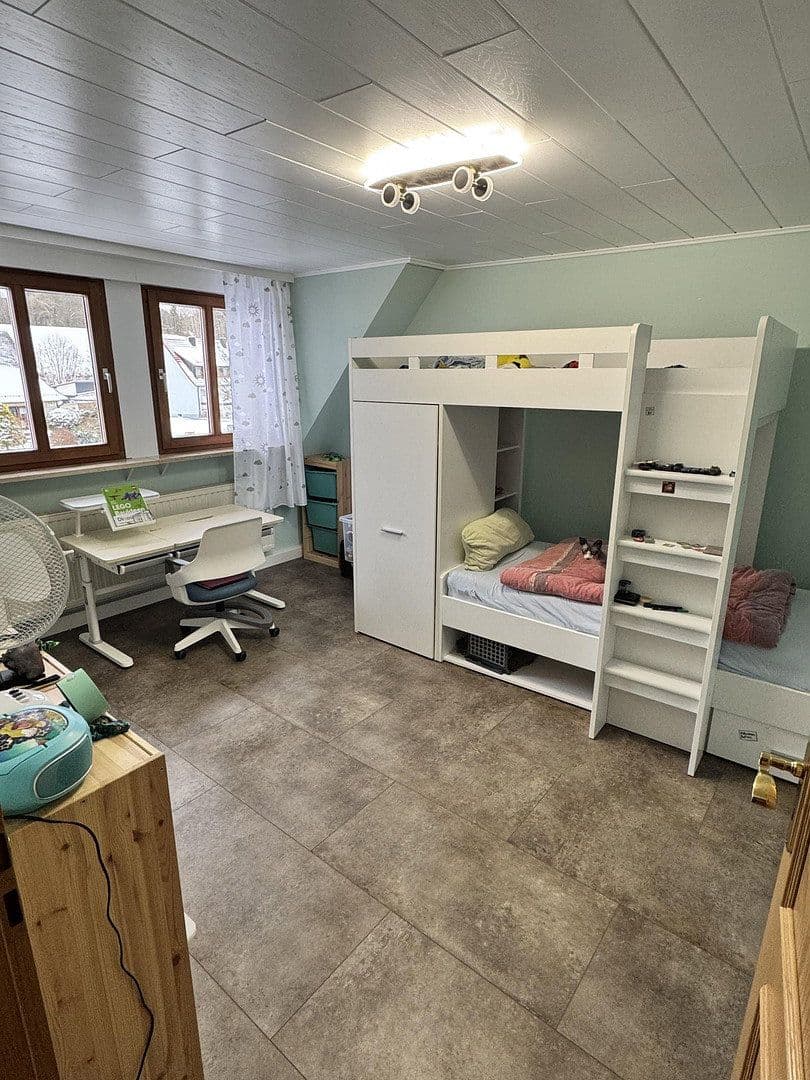 Prodej domu 131 m², pozemek 672 m², Neukirchen bei Sulzbach-Rosenberg, Bavorsko Prodej domu 131 m², pozemek 672 m², Neukirchen bei Sulzbach-Rosenberg, Bavorsko