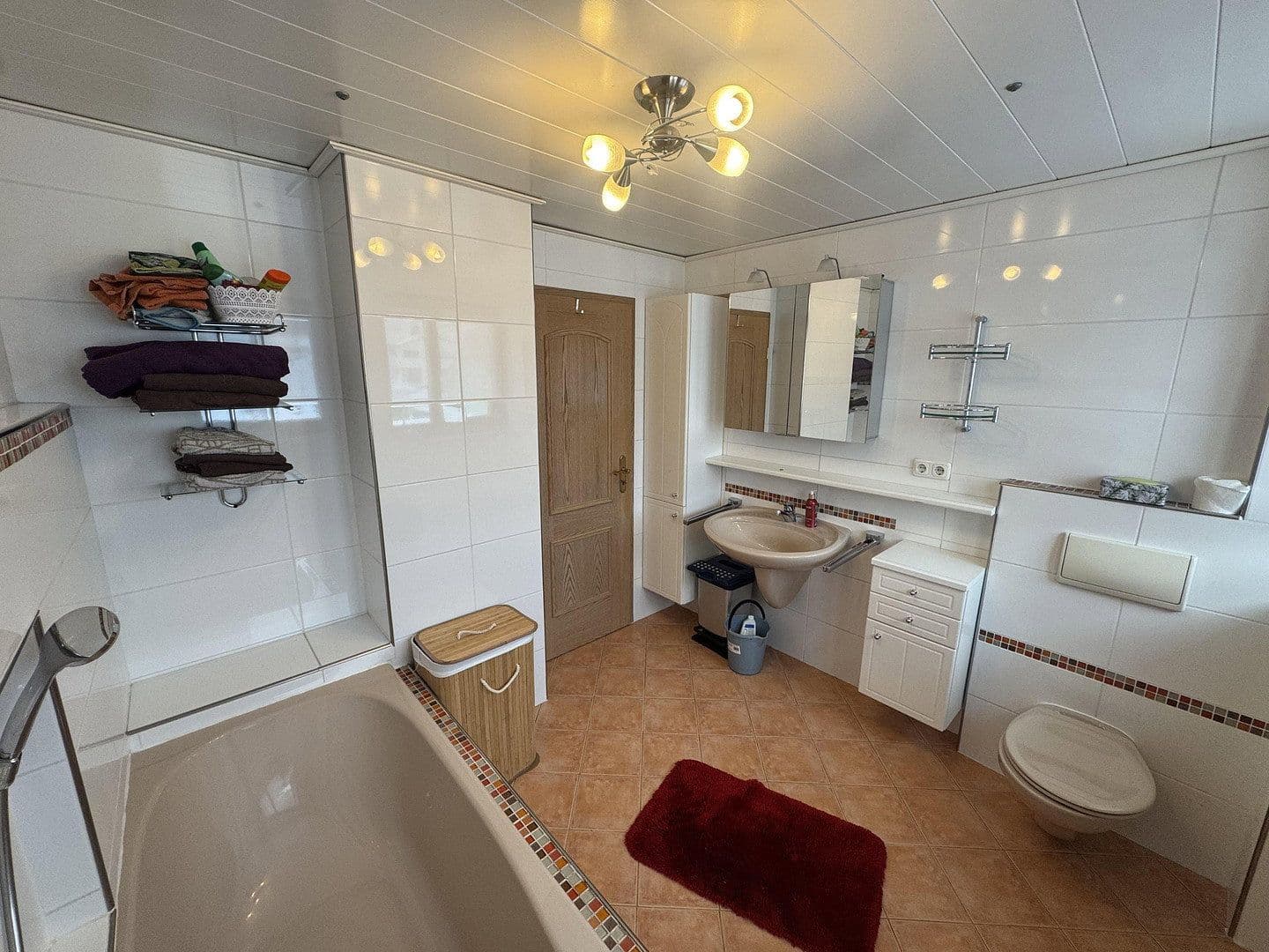 Prodej domu 131 m², pozemek 672 m², Neukirchen bei Sulzbach-Rosenberg, Bavorsko Prodej domu 131 m², pozemek 672 m², Neukirchen bei Sulzbach-Rosenberg, Bavorsko