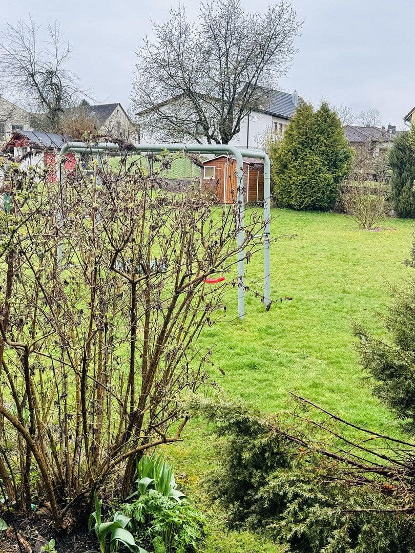 Prodej domu 131 m², pozemek 672 m², Neukirchen bei Sulzbach-Rosenberg, Bavorsko Prodej domu 131 m², pozemek 672 m², Neukirchen bei Sulzbach-Rosenberg, Bavorsko