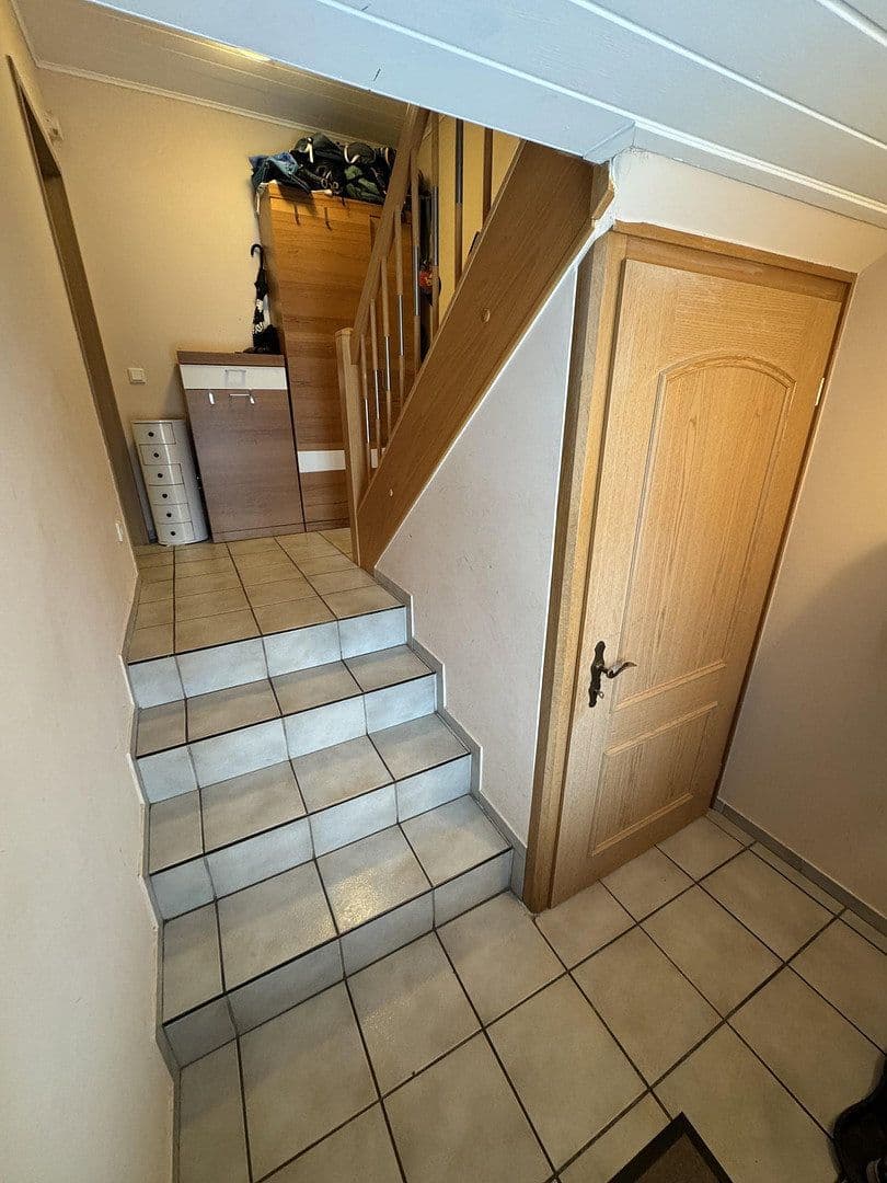 Prodej domu 131 m², pozemek 672 m², Neukirchen bei Sulzbach-Rosenberg, Bavorsko Prodej domu 131 m², pozemek 672 m², Neukirchen bei Sulzbach-Rosenberg, Bavorsko