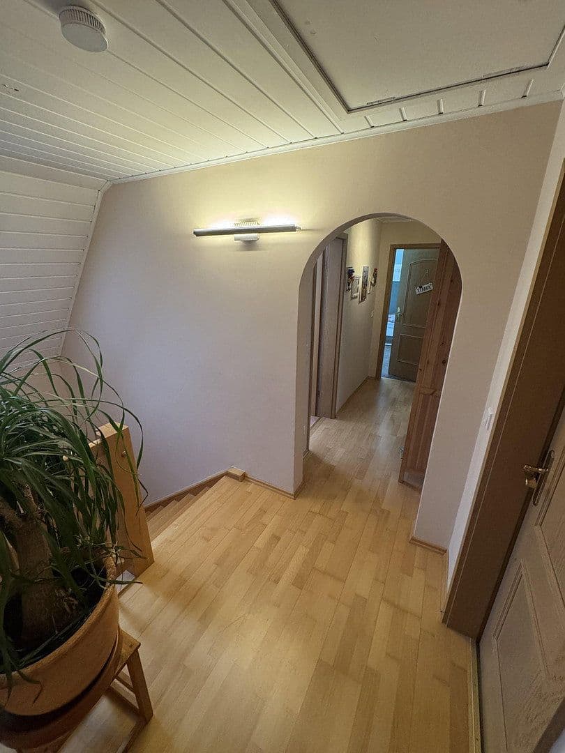 Prodej domu 131 m², pozemek 672 m², Neukirchen bei Sulzbach-Rosenberg, Bavorsko Prodej domu 131 m², pozemek 672 m², Neukirchen bei Sulzbach-Rosenberg, Bavorsko