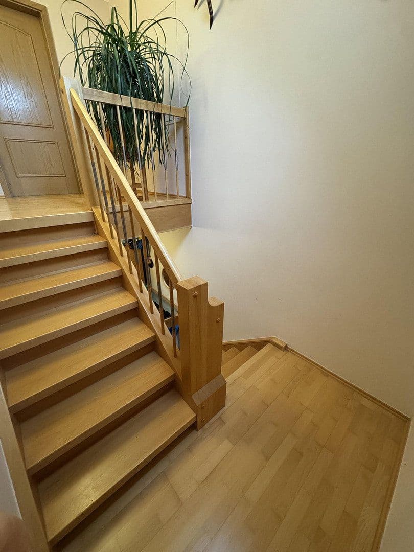 Prodej domu 131 m², pozemek 672 m², Neukirchen bei Sulzbach-Rosenberg, Bavorsko Prodej domu 131 m², pozemek 672 m², Neukirchen bei Sulzbach-Rosenberg, Bavorsko