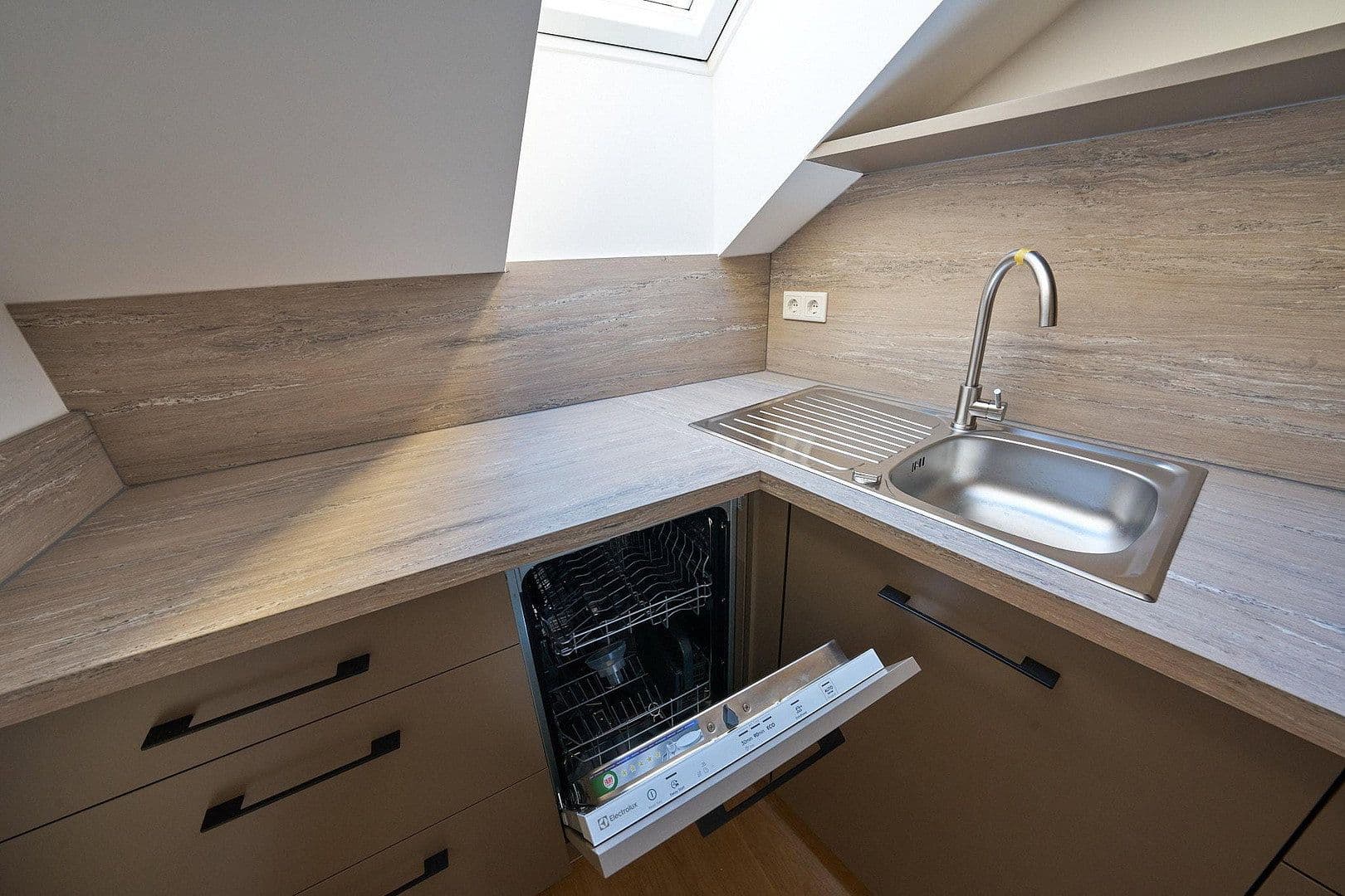 Pronájem bytu 2+1 44 m², Kinkstraße 23, Kufstein, Tyrolsko Pronájem bytu 2+1 44 m², Kinkstraße 23, Kufstein, Tyrolsko