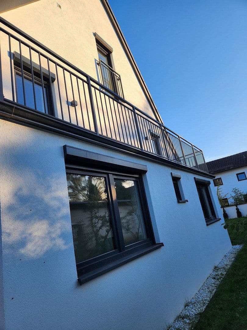 Pronájem bytu 1+1 40 m², Kilihofstr. 2, München, Bavorsko Pronájem bytu 1+1 40 m², Kilihofstr. 2, München, Bavorsko