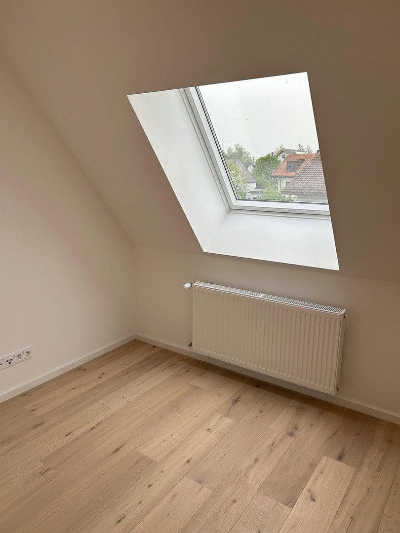 Pronájem bytu 1+1 40 m², Kilihofstr. 2, München, Bavorsko Pronájem bytu 1+1 40 m², Kilihofstr. 2, München, Bavorsko