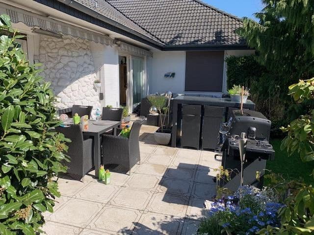 Prodej domu 135 m², pozemek 967 m², Bönningstedt, Šlesvicko-Holštýnsko Prodej domu 135 m², pozemek 967 m², Bönningstedt, Šlesvicko-Holštýnsko