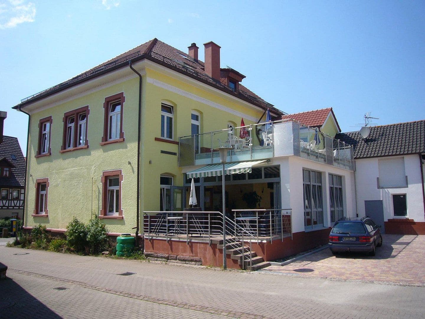 Pronájem bytu 2+1 44 m², Durlacherstr. 24, Keltern, Bádensko-Württembersko Pronájem bytu 2+1 44 m², Durlacherstr. 24, Keltern, Bádensko-Württembersko