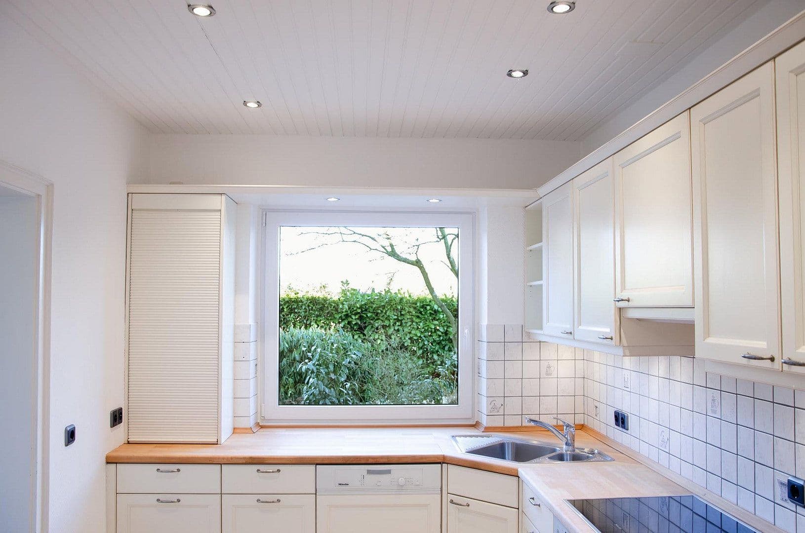 Prodej domu 206 m², pozemek 1.000 m², Quarrendorfer Weg 8, Toppenstedt, Dolní Sasko Prodej domu 206 m², pozemek 1.000 m², Quarrendorfer Weg 8, Toppenstedt, Dolní Sasko