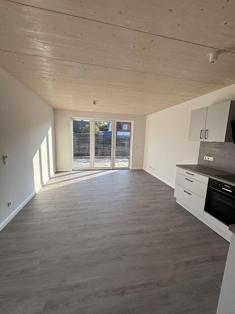 Pronájem domu 83 m², pozemek 300 m², Kraksdorf, Šlesvicko-Holštýnsko Pronájem domu 83 m², pozemek 300 m², Kraksdorf, Šlesvicko-Holštýnsko