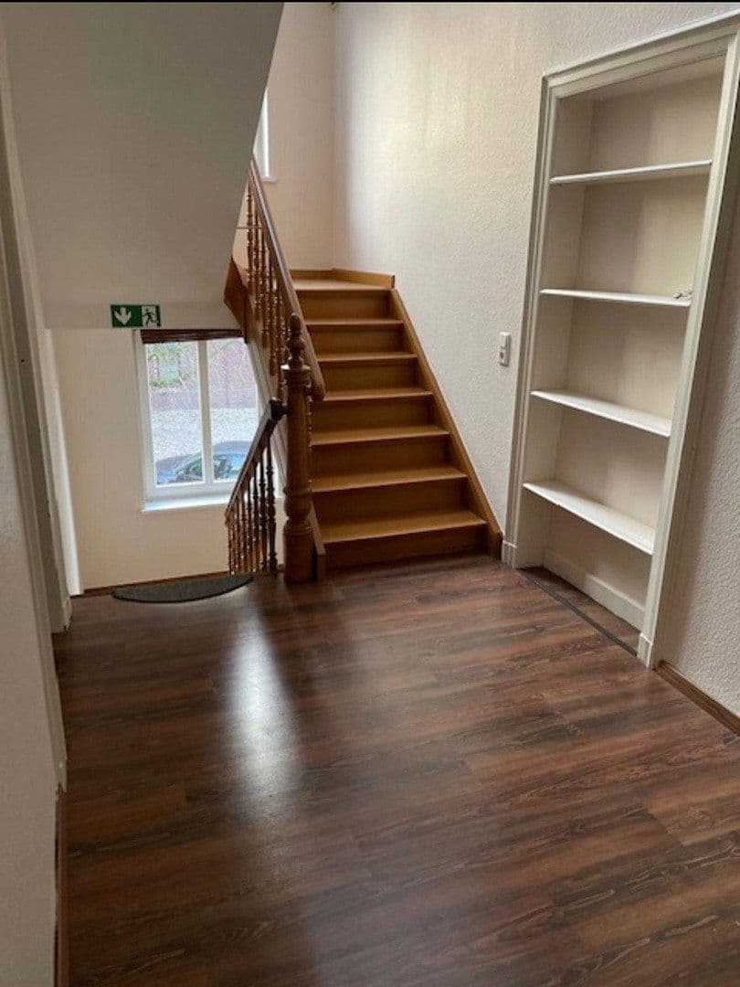 Pronájem kanceláře 156 m², Oberbenrader strasse 51, Krefeld, Severní Porýní-Vestfálsko Pronájem kanceláře 156 m², Oberbenrader strasse 51, Krefeld, Severní Porýní-Vestfálsko