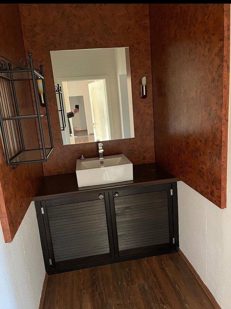 Pronájem kanceláře 156 m², Oberbenrader strasse 51, Krefeld, Severní Porýní-Vestfálsko Pronájem kanceláře 156 m², Oberbenrader strasse 51, Krefeld, Severní Porýní-Vestfálsko