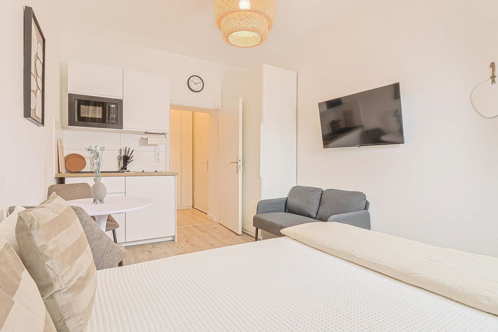 Pronájem bytu 1+1 20 m², Sonnenstr. 36a, Düsseldorf, Severní Porýní-Vestfálsko Pronájem bytu 1+1 20 m², Sonnenstr. 36a, Düsseldorf, Severní Porýní-Vestfálsko