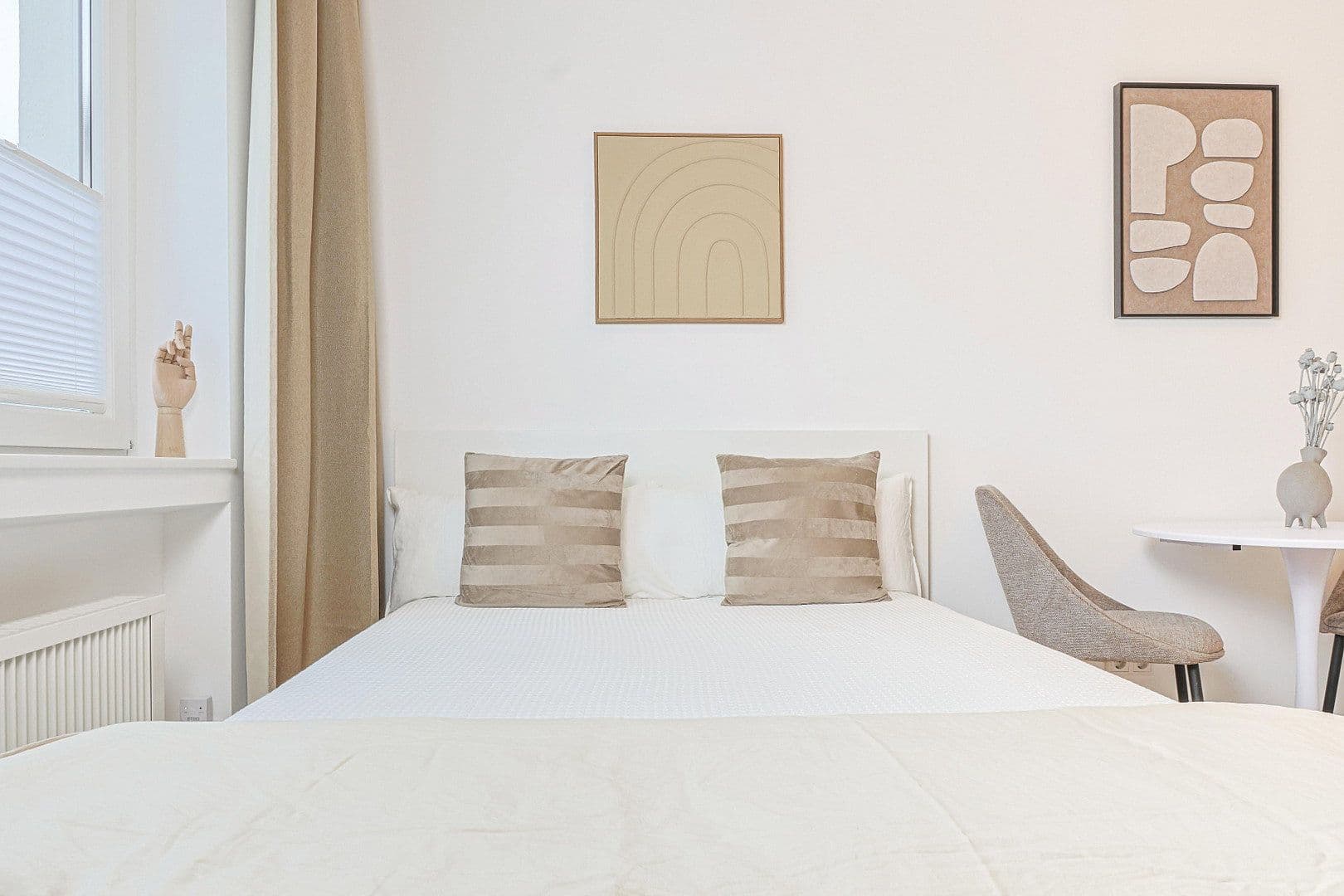 Pronájem bytu 1+1 20 m², Sonnenstr. 36a, Düsseldorf, Severní Porýní-Vestfálsko Pronájem bytu 1+1 20 m², Sonnenstr. 36a, Düsseldorf, Severní Porýní-Vestfálsko