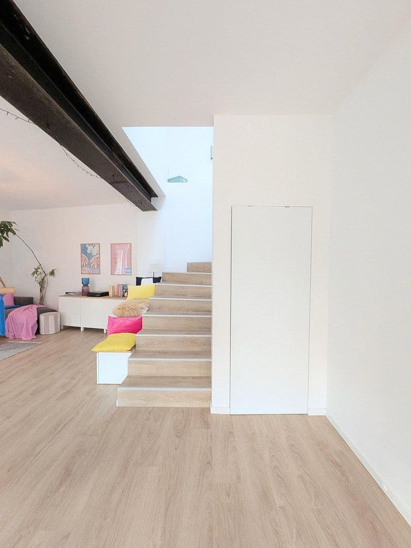 Prodej domu 261 m², pozemek 700 m², Oberfrohnaer Str. 135, Chemnitz, Sasko Prodej domu 261 m², pozemek 700 m², Oberfrohnaer Str. 135, Chemnitz, Sasko