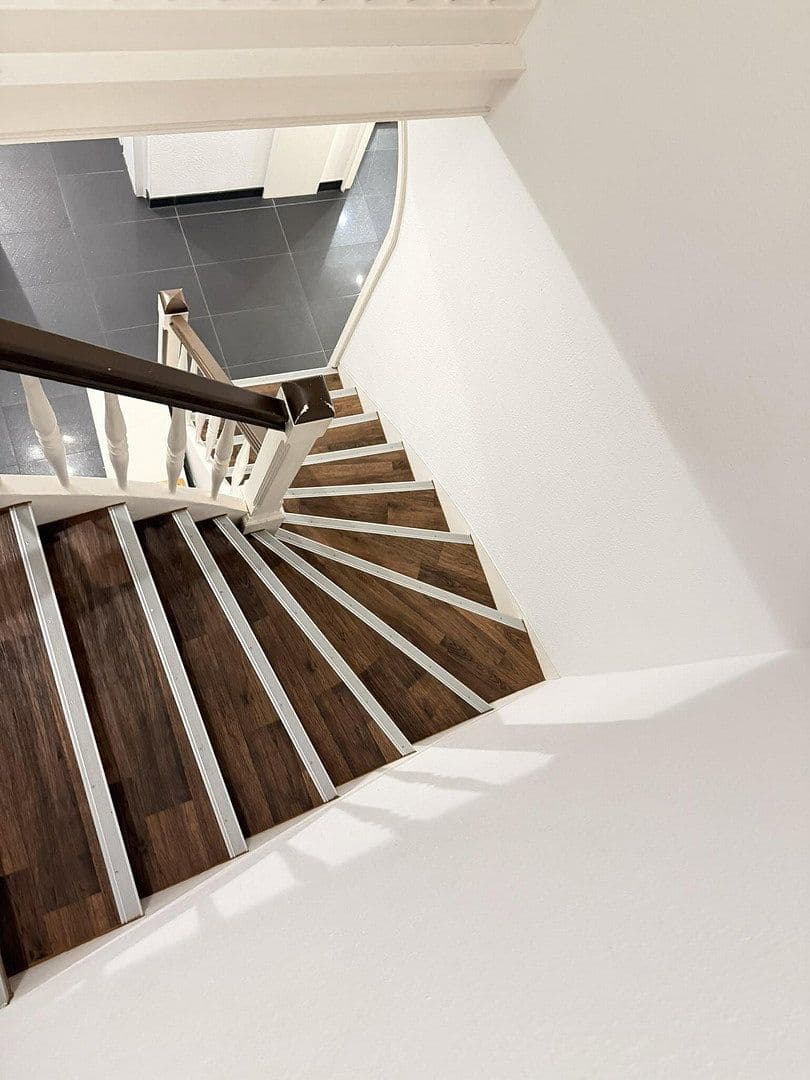 Prodej domu 300 m², pozemek 1.050 m², Darmstädterstrasse 3, Pfungstadt, Hessen Prodej domu 300 m², pozemek 1.050 m², Darmstädterstrasse 3, Pfungstadt, Hessen