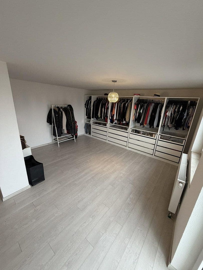 Prodej domu 300 m², pozemek 1.050 m², Darmstädterstrasse 3, Pfungstadt, Hessen Prodej domu 300 m², pozemek 1.050 m², Darmstädterstrasse 3, Pfungstadt, Hessen