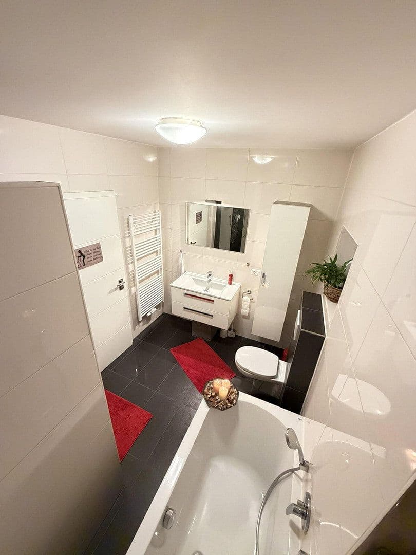 Prodej domu 300 m², pozemek 1.050 m², Darmstädterstrasse 3, Pfungstadt, Hessen Prodej domu 300 m², pozemek 1.050 m², Darmstädterstrasse 3, Pfungstadt, Hessen