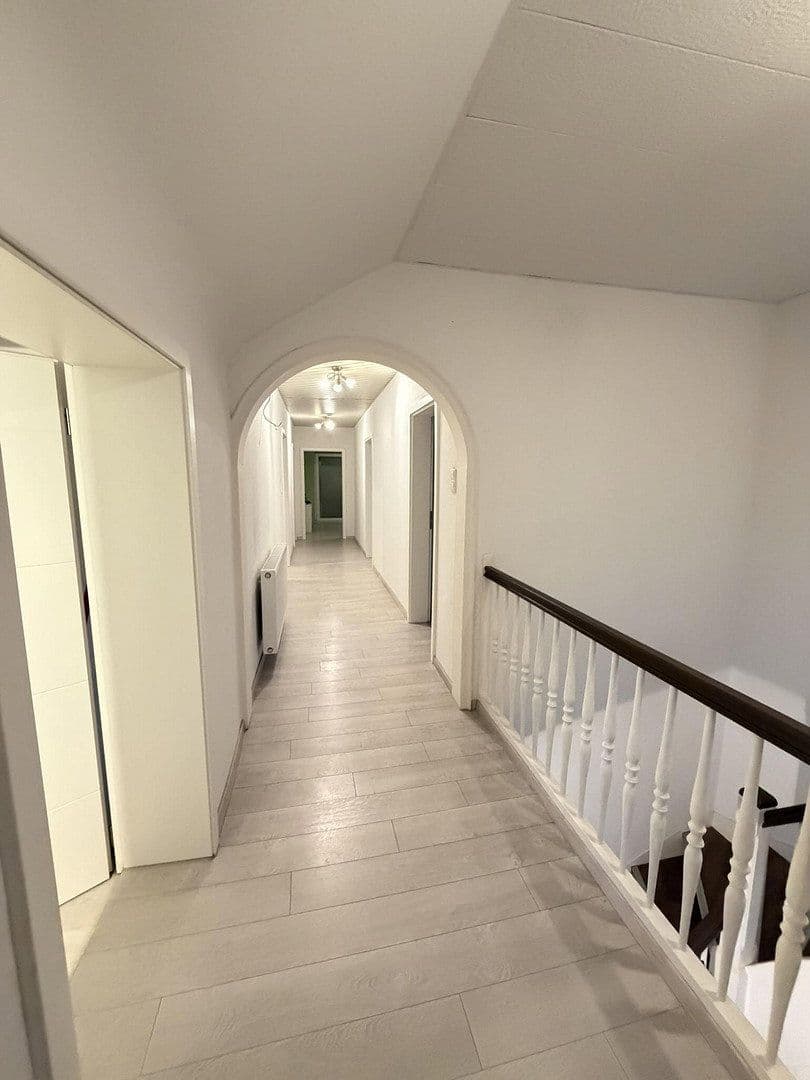 Prodej domu 300 m², pozemek 1.050 m², Darmstädterstrasse 3, Pfungstadt, Hessen Prodej domu 300 m², pozemek 1.050 m², Darmstädterstrasse 3, Pfungstadt, Hessen