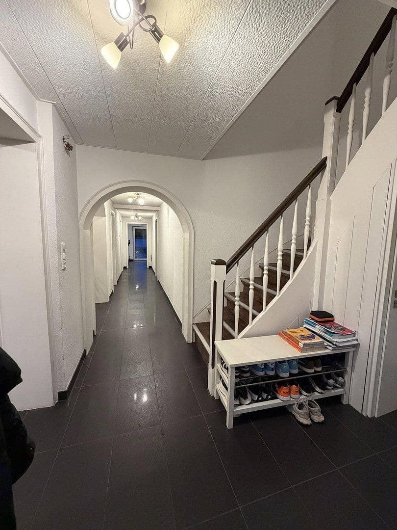 Prodej domu 300 m², pozemek 1.050 m², Darmstädterstrasse 3, Pfungstadt, Hessen Prodej domu 300 m², pozemek 1.050 m², Darmstädterstrasse 3, Pfungstadt, Hessen