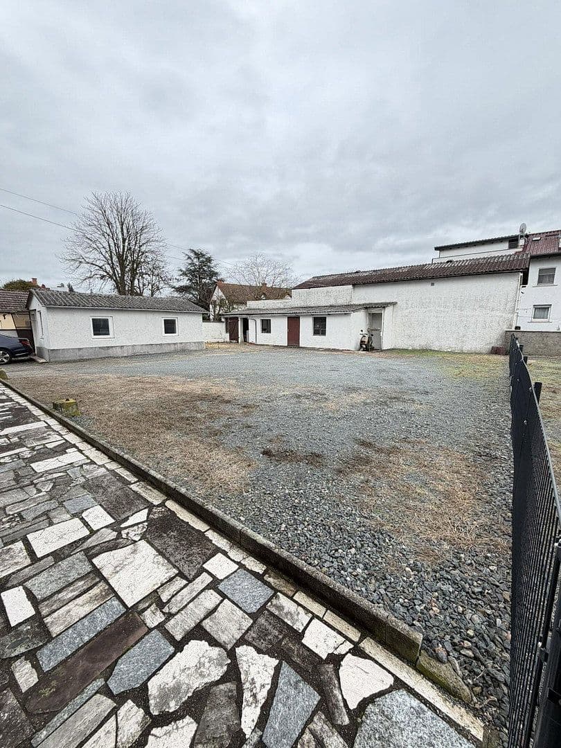 Prodej domu 300 m², pozemek 1.050 m², Darmstädterstrasse 3, Pfungstadt, Hessen Prodej domu 300 m², pozemek 1.050 m², Darmstädterstrasse 3, Pfungstadt, Hessen