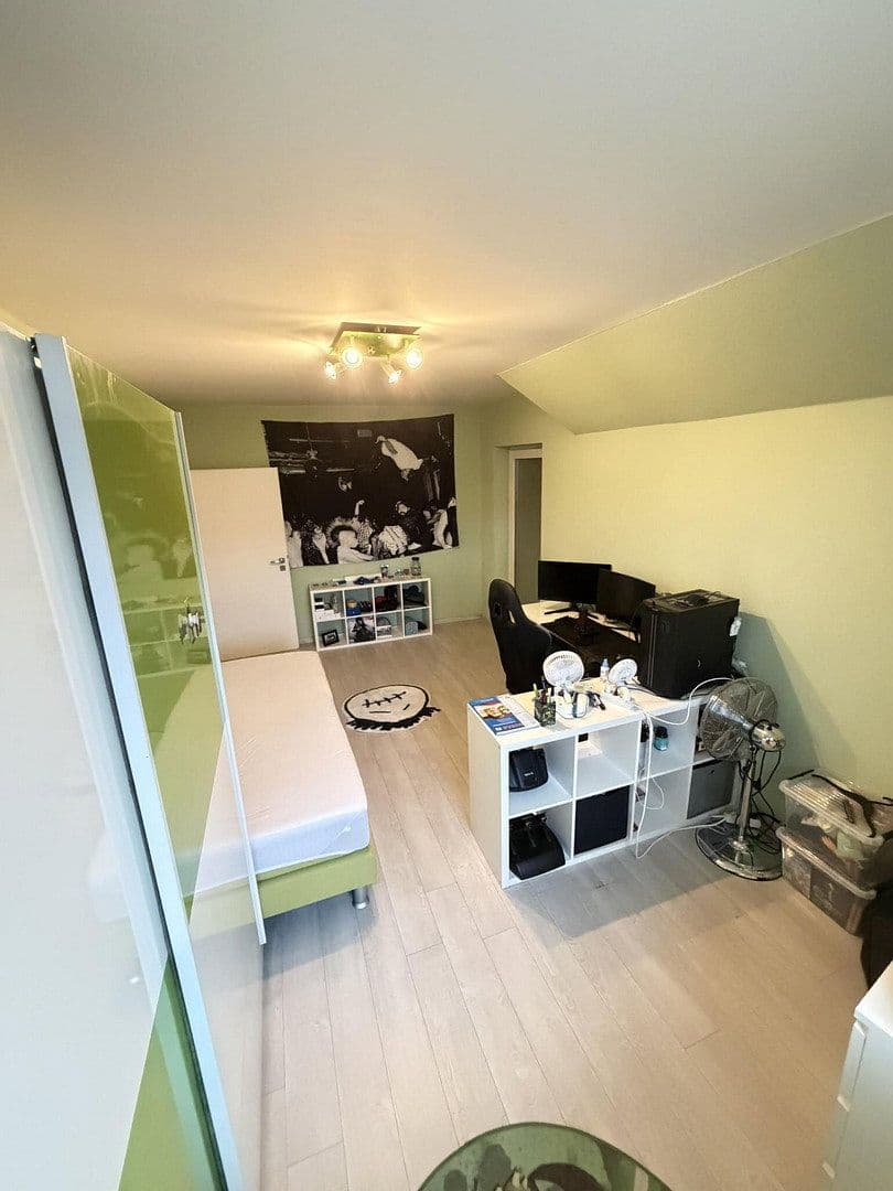 Prodej domu 300 m², pozemek 1.050 m², Darmstädterstrasse 3, Pfungstadt, Hessen Prodej domu 300 m², pozemek 1.050 m², Darmstädterstrasse 3, Pfungstadt, Hessen