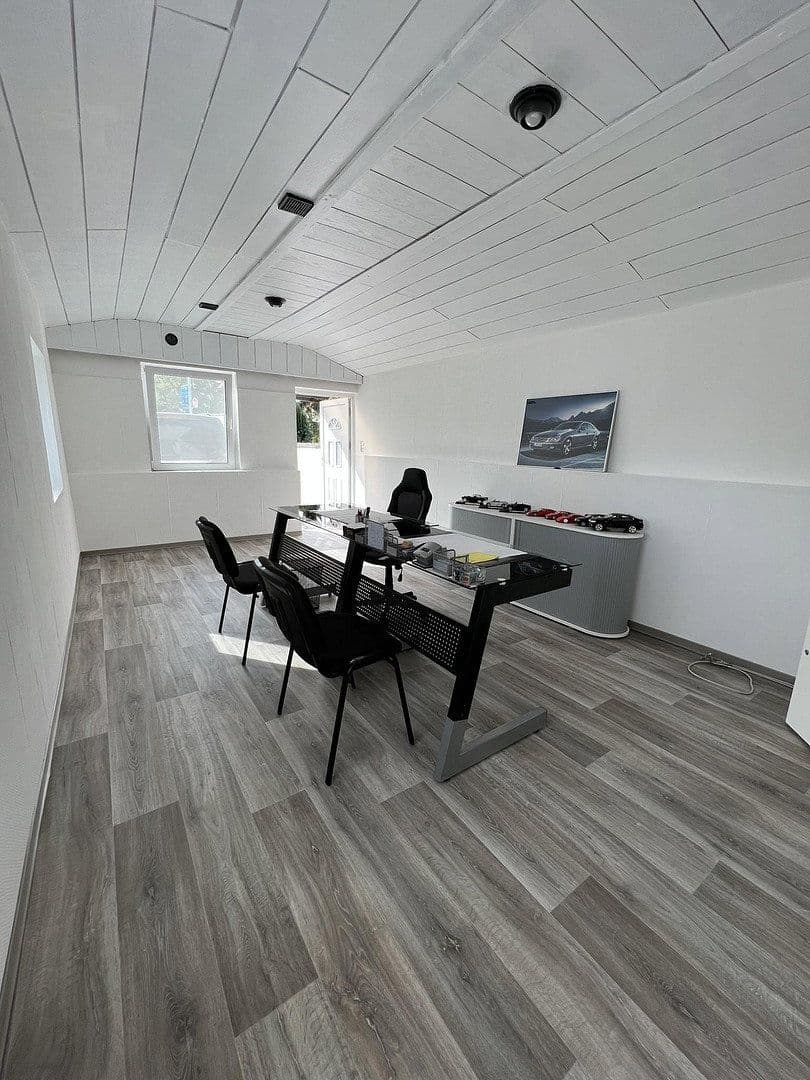 Prodej domu 300 m², pozemek 1.050 m², Darmstädterstrasse 3, Pfungstadt, Hessen Prodej domu 300 m², pozemek 1.050 m², Darmstädterstrasse 3, Pfungstadt, Hessen