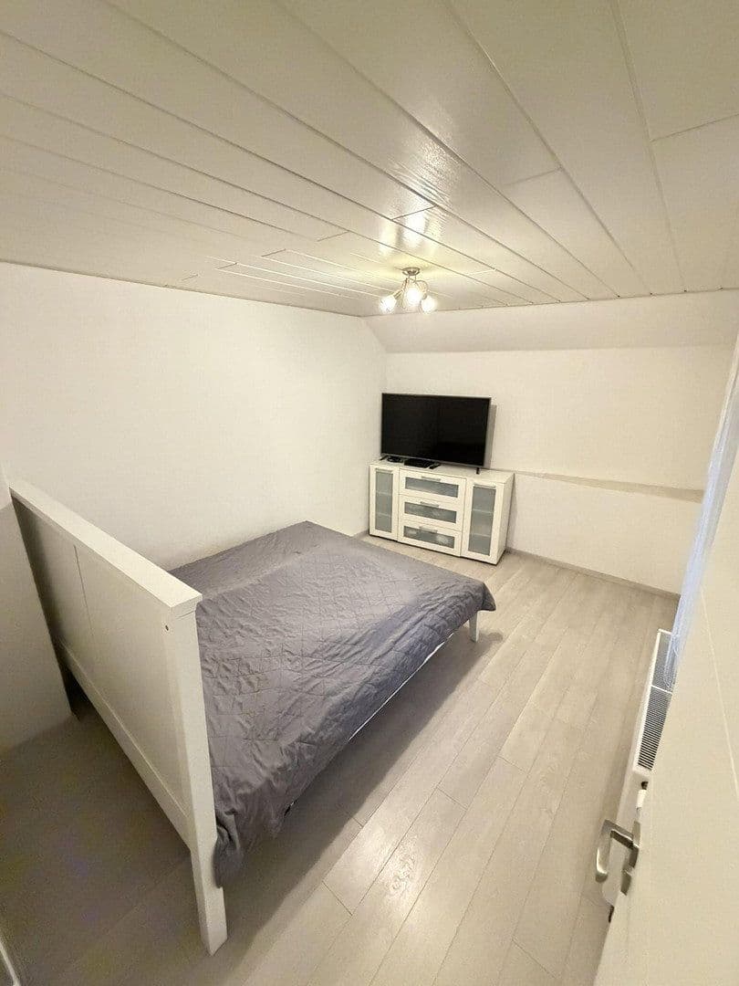 Prodej domu 300 m², pozemek 1.050 m², Darmstädterstrasse 3, Pfungstadt, Hessen Prodej domu 300 m², pozemek 1.050 m², Darmstädterstrasse 3, Pfungstadt, Hessen