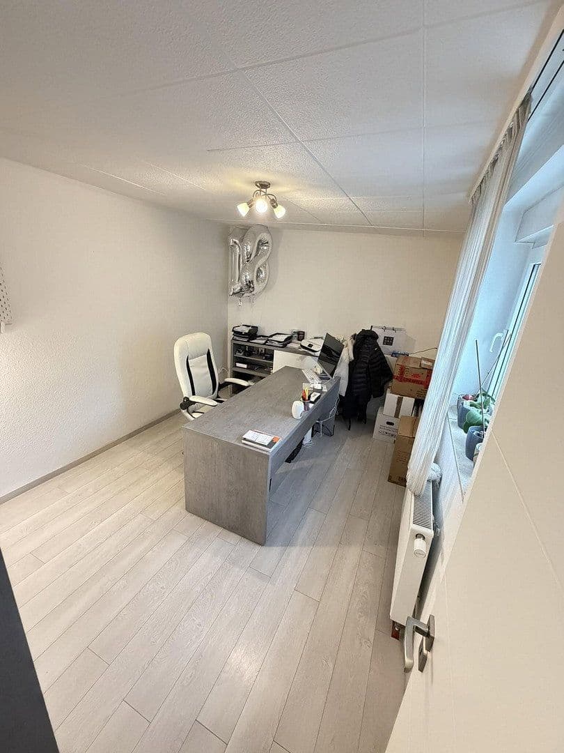 Prodej domu 300 m², pozemek 1.050 m², Darmstädterstrasse 3, Pfungstadt, Hessen Prodej domu 300 m², pozemek 1.050 m², Darmstädterstrasse 3, Pfungstadt, Hessen