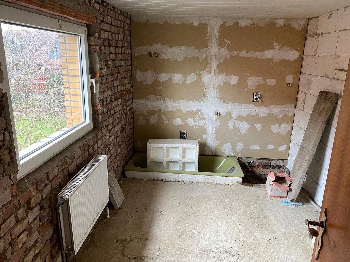 Prodej domu 152 m², pozemek 703 m², Kuhläger 7, Peine, Dolní Sasko Prodej domu 152 m², pozemek 703 m², Kuhläger 7, Peine, Dolní Sasko