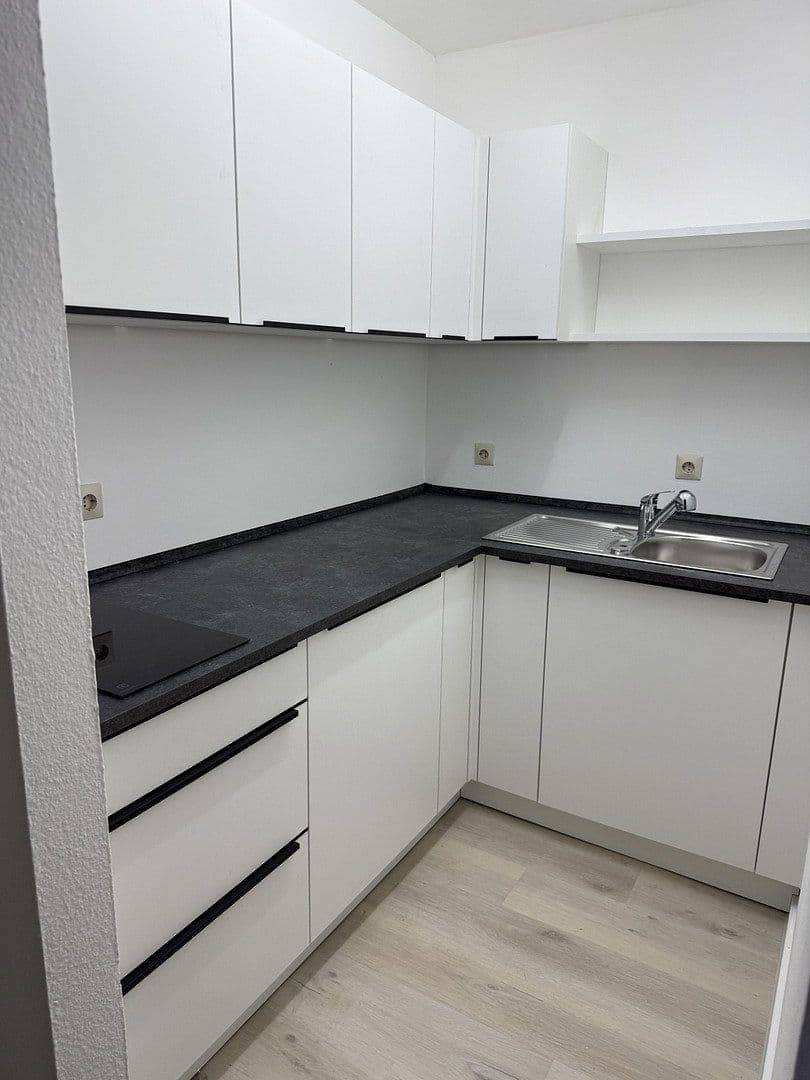 Pronájem bytu 1+1 38 m², Mönchstraße 9, Stuttgart, Bádensko-Württembersko Pronájem bytu 1+1 38 m², Mönchstraße 9, Stuttgart, Bádensko-Württembersko