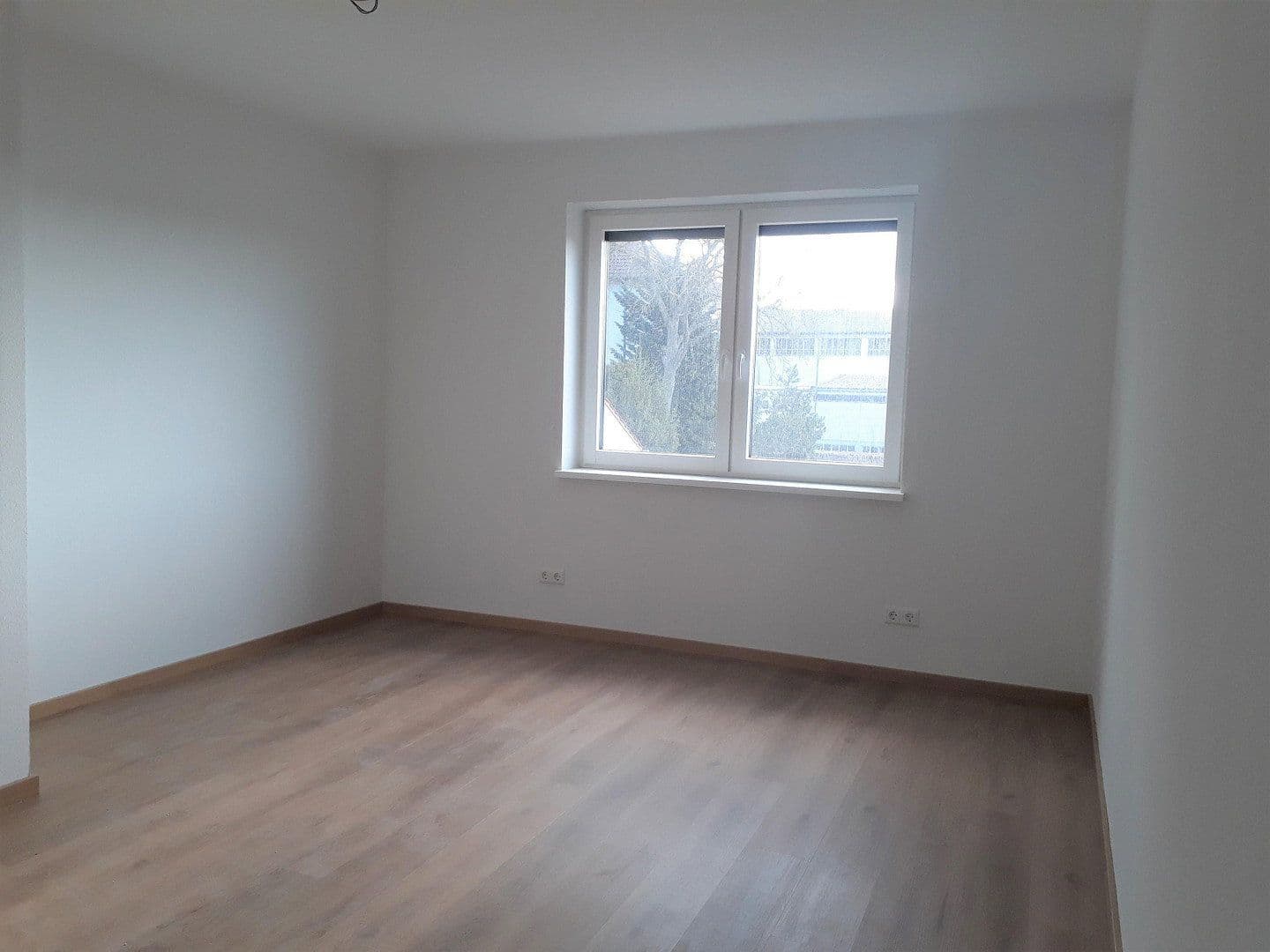 Pronájem domu 144 m², pozemek 190 m², Bahnhofstr., Bad Schönborn, Bádensko-Württembersko Pronájem domu 144 m², pozemek 190 m², Bahnhofstr., Bad Schönborn, Bádensko-Württembersko