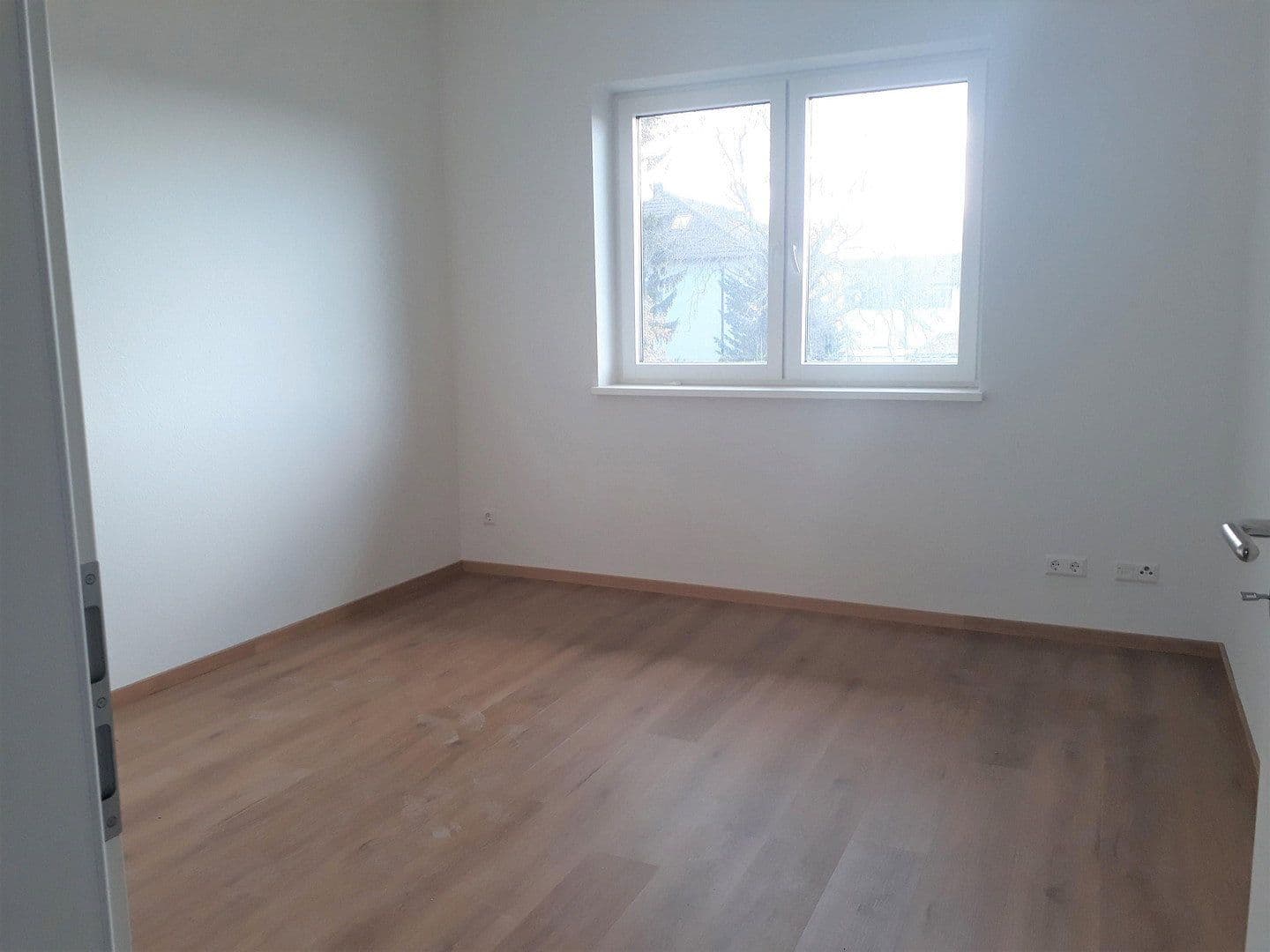 Pronájem domu 144 m², pozemek 190 m², Bahnhofstr., Bad Schönborn, Bádensko-Württembersko Pronájem domu 144 m², pozemek 190 m², Bahnhofstr., Bad Schönborn, Bádensko-Württembersko